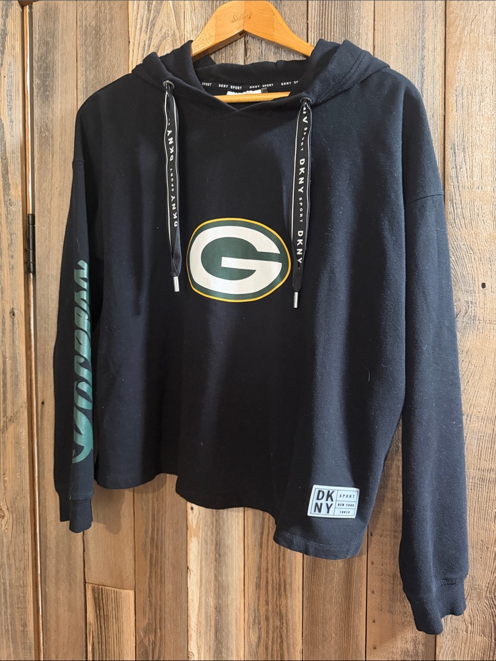 DKNY Green Bay Packers Crewneck Hoodie Size Women’s Medium